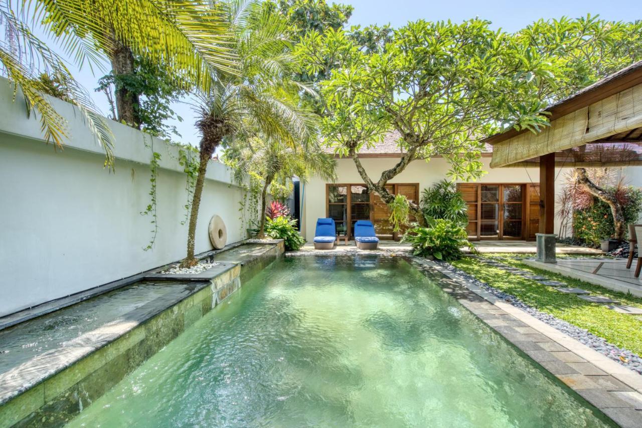 Villa Aisha Sanur  Exterior photo