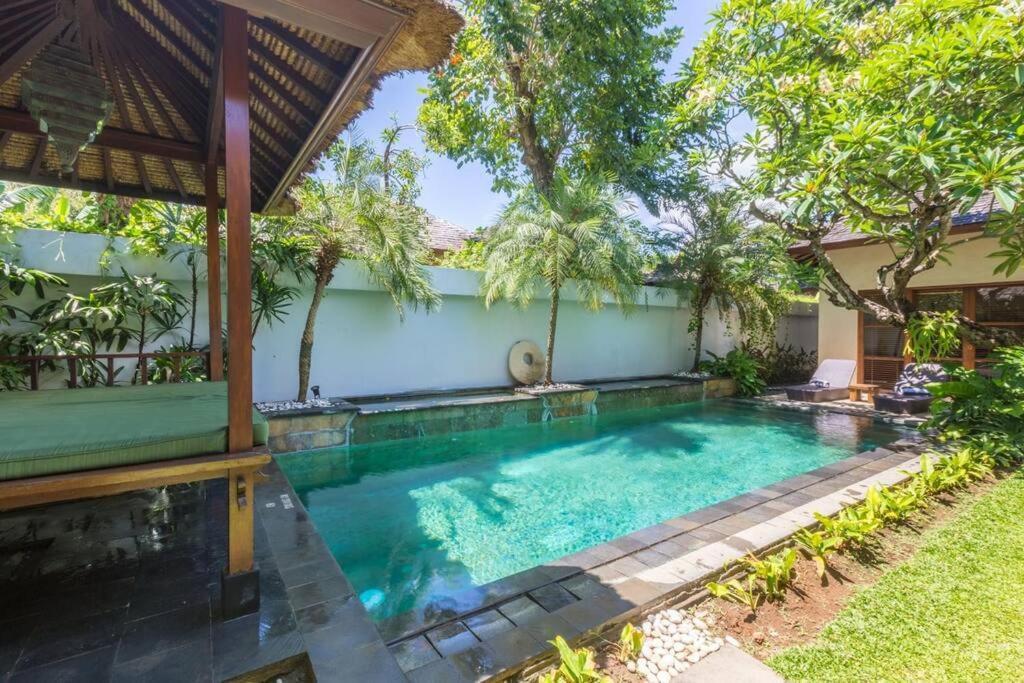 Villa Aisha Sanur  Exterior photo