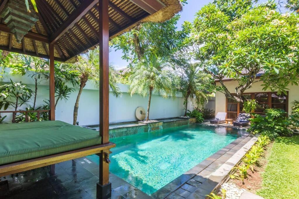 Villa Aisha Sanur  Exterior photo
